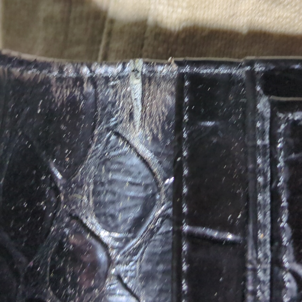 Guess Black Wallet with Silver Clasp And Guess Key Tags Now Only $25 - Picture 8 of 14